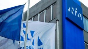 ΝΔ: Επικίνδυνο όταν η αξιωματική αντιπολίτευση τοποθετείται όπως περιθωριακή ομάδα