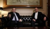 Η σιωπή του Βενιζέλου προμηνύει καταιγίδα;