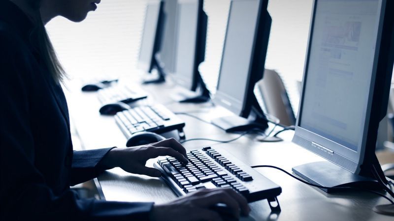 ΕΕ: Τρεις νέες πρωτοβουλίες για την βελτίωση των ψηφιακών δεξιοτήτων