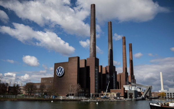 Volkswagen: Εθελούσια έξοδος για 20.000 εργαζομένους μέχρι το 2030