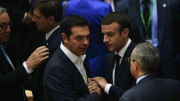 Μακρόν σε Τσίπρα: Δεν τελειώσαμε ακόμη, αλλά άνοιξε ο δρόμος