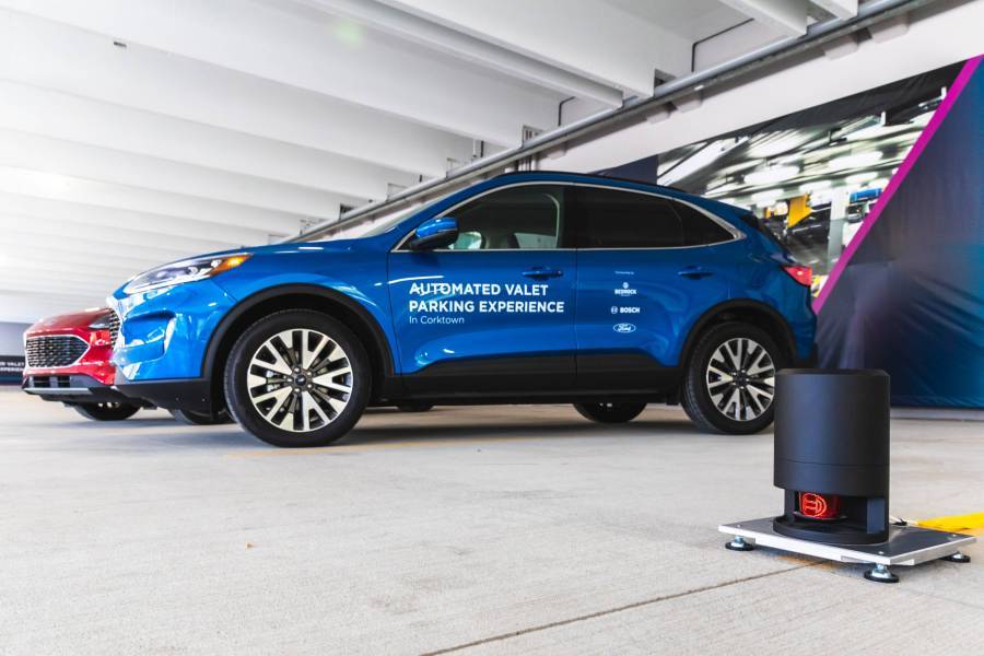 Όταν τα αυτοκίνητα της Ford παρκάρουν… μόνα τους!