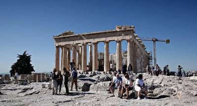 To προφίλ των τουριστών που επιλέγουν Ελλάδα για διακοπές