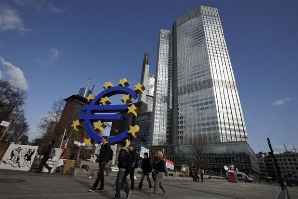 ΕΚΤ: «Πράσινο φως» για ανακεφαλαιοποίηση των κομμένων τραπεζών