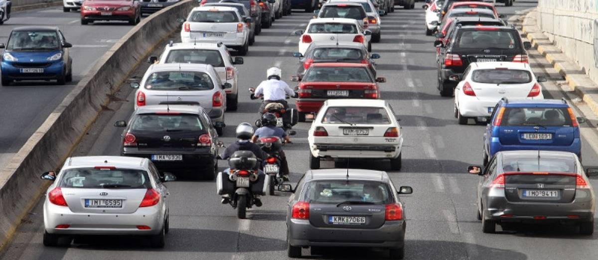 Κυκλοφοριακό κομφούζιο στους δρόμους της Αττικής