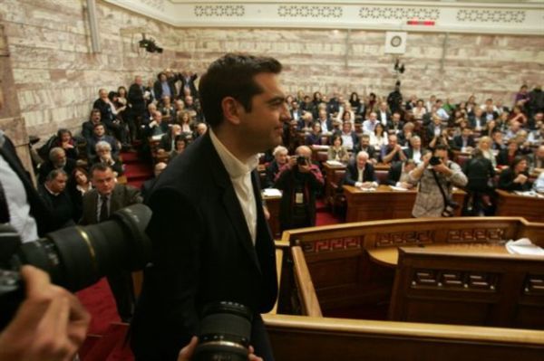 Τσίπρας: Οι αγρότες κερδίζουν με το ασφαλιστικό