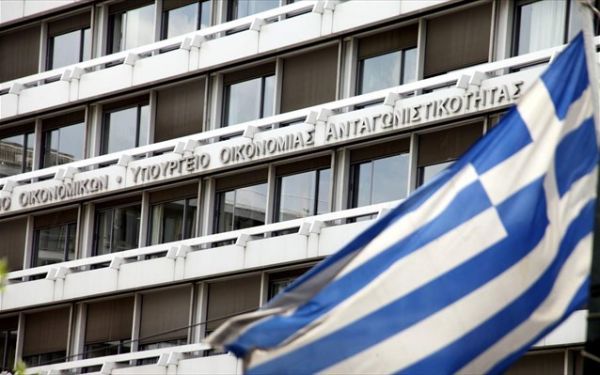 Διευκρινήσεις από ΥΠΟΙΚ για την έκπτωση φόρου των 2.000 ευρώ