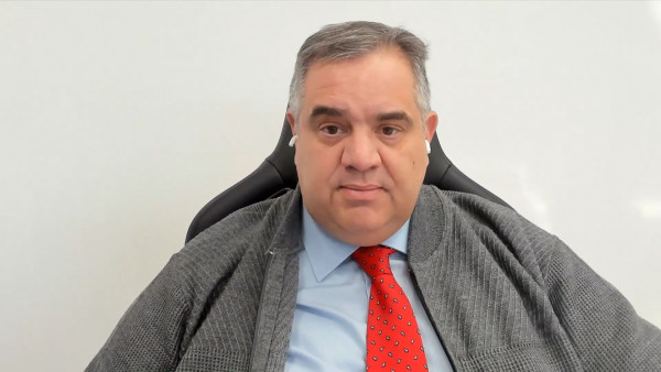 Σπανάκης για αλλαγές στα δημοτικά τέλη: Καταργείται το ΤΑΠ και θεσπίζεται νέο τέλος ανάπτυξης