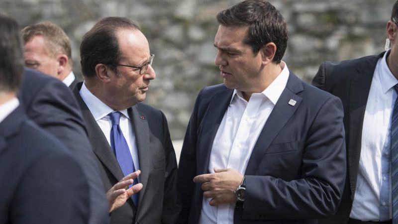 Για τις πολιτικές εξελίξεις στην Ευρώπη συζήτησαν Τσίπρας- Ολάντ