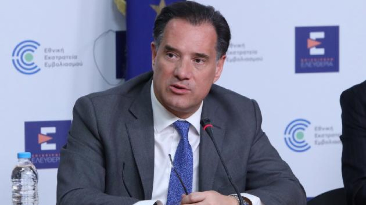 Έρχεται διαγραφή προστίμων για τους ανεμβολίαστους άνω των 60 ετών