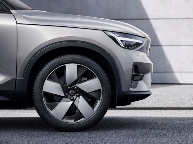 Η Volvo Cars δοκιμάζει νέα τεχνολογία ασύρματης φόρτισης