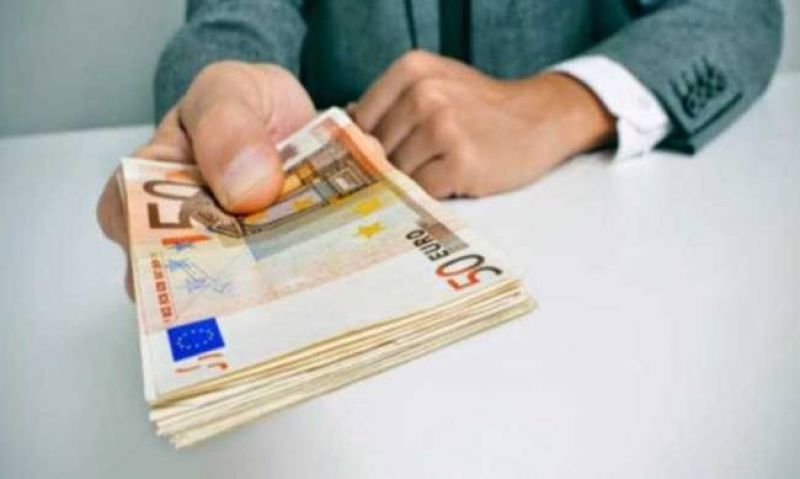 Αναδρομικές εισφορές: Πότε θα πληρώσουν αυτοαπασχολούμενοι-ελεύθεροι επαγγελματίες