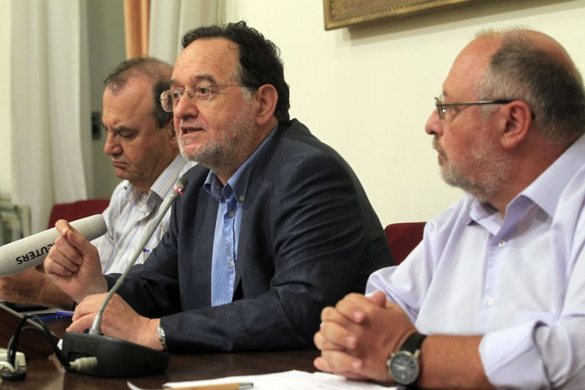 Άναψαν τα αίματα με Λαφαζάνη και Ήσυχο, πριν καν κυκλοφορήσει το βιβλίο του Τσίπρα