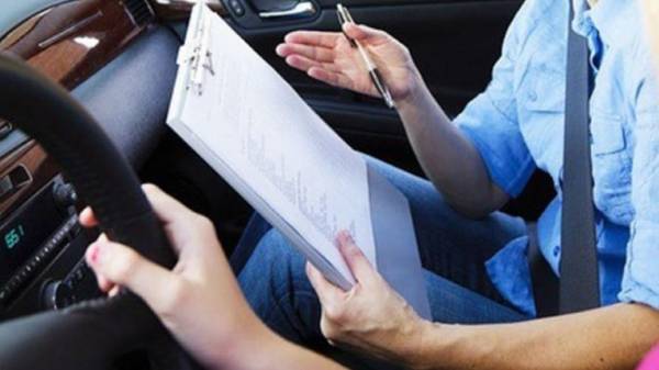 Καραμανλής: Αναστέλλονται οι εξετάσεις οδήγησης- Παράταση σε διπλώματα και ΚΤΕΟ