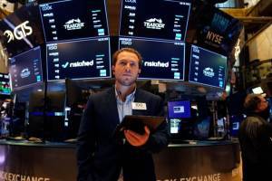 Ελεγχόμενη πτώση για τους δείκτες της Wall Street