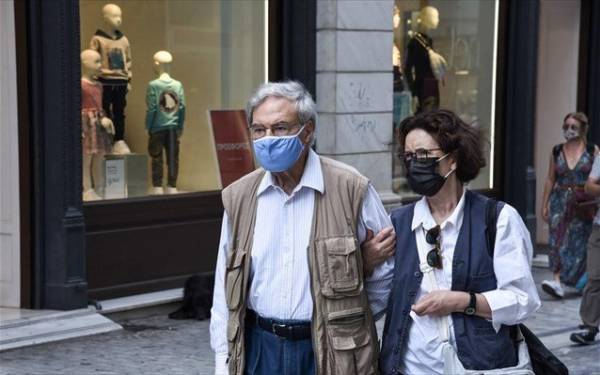Η χρήση μάσκας είναι απ'τα τελευταία μέτρα που θα αρθούν