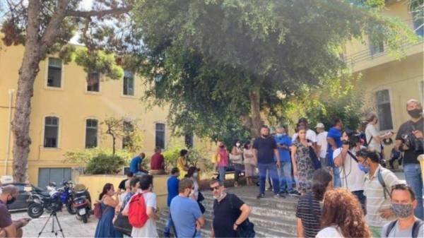 Ποινή φυλάκισης 14 μηνών στο γονιό που βιαιοπράγησε εναντίον καθηγητή