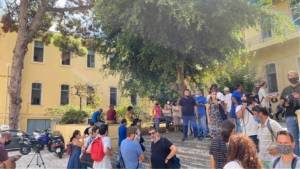 Ποινή φυλάκισης 14 μηνών στο γονιό που βιαιοπράγησε εναντίον καθηγητή