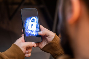 ΕΕ: Καθυστερεί την έρευνα για το κατασκοπευτικό λογισμικό Pegasus!