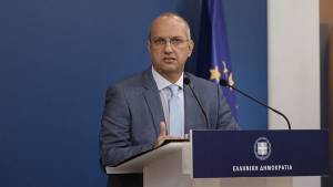 Οικονόμου: Ο δημοσιονομικός χώρος αξιοποιείται για την ενδυνάμωση της κοινωνίας