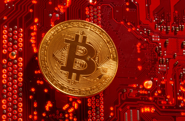 Ξανά στα «κόκκινα» τα περισσότερα κρυπτονομίσματα-Οι προβλέψεις για το Bitcoin