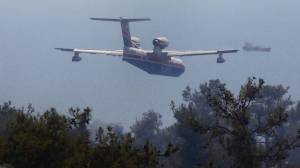 Πυρκαγιά σε δασική έκταση στη Ρόδο-Εκκενώθηκε η Κοιλάδα των Πεταλούδων