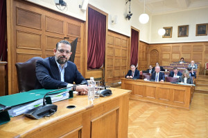 Κατάθεση Ντογκούλη στην Εξεταστική: Οι αναφορές σε Βορίδη και Μπαμπασίδη – Αποκάλυψη μηχανισμού εκμετάλλευσης, βλέπει το ΠΑΣΟΚ