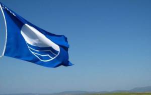 Γαλάζια σημαία σε 515 ελληνικές παραλίες- Η αναλυτική λίστα