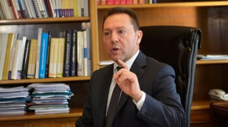 Στουρνάρας: Αν τολμά ο Βαρουφάκης, ας πάει στην Εξεταστική