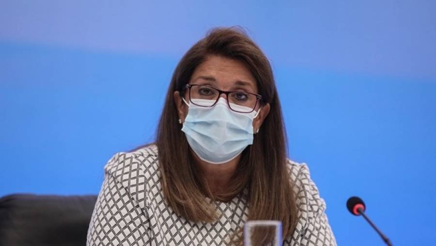 Παπαευαγγέλου: Μεγαλύτερη διασπορά κρουσμάτων, από το μάζεμα των ελιών