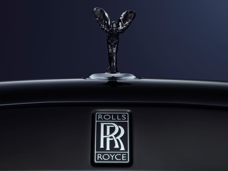 Η Rolls-Royce «παγώνει» μισθούς 8.000 στελεχών