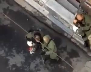 Επέτειος Γρηγορόπουλου: ΕΔΕ για το περιστατικό με την ανθοδέσμη