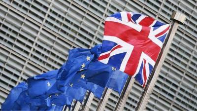 E.E.: Η καθυστέρηση της Μέι ενισχύει το σενάριο no deal-Brexit
