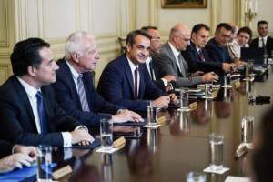 Υπουργικό Συμβούλιο: Επί τάπητος προσφυγικό, αντικαπνιστικός και διυπουργικές επιτροπές