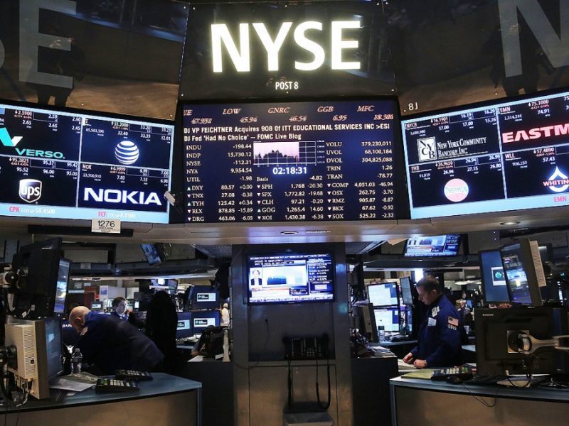 "Εγκαταλείπουν" τον Dow Jones... πιάνουν τον χρυσό