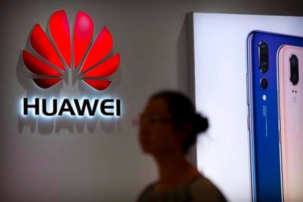 Η σύλληψη CFO της Huawei «σφήνα» στις εμπορικές συνομιλίες ΗΠΑ-Κίνας