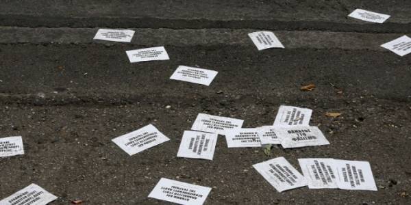 Ρουβίκωνας: Τρικάκια στην πρεσβεία της Γερμανίας