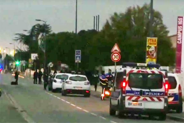 Τουλούζη: Αυτοκίνητο έπεσε πάνω σε πεζούς-Στους 3 οι τραυματίες