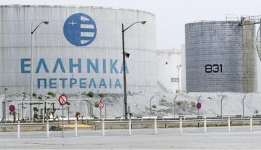 ΕΛΠΕ: Στο «περίμενε» για την πρόταση της SOCAR για το ΔΕΣΦΑ