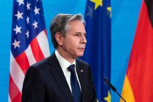 Μπλίνκεν: Συζητήσεις σε ΗΠΑ-ΕΕ για απαγόρευση εισαγωγών ρωσικού πετρελαίου