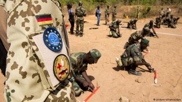 Μάλι: Οι ΗΠΑ μειώνουν το προσωπικό της πρεσβείας