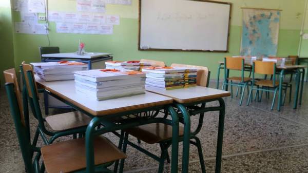 Μέχρι 2/7 οι ηλεκτρονικές αιτήσεις εγγραφής σε ΓΕΛ και ΕΠΑΛ
