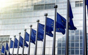 ΕΚΤ: Τα εμπόδια εντός της ΕΕ κοστίζουν περισσότερο από τους δασμούς Τραμπ