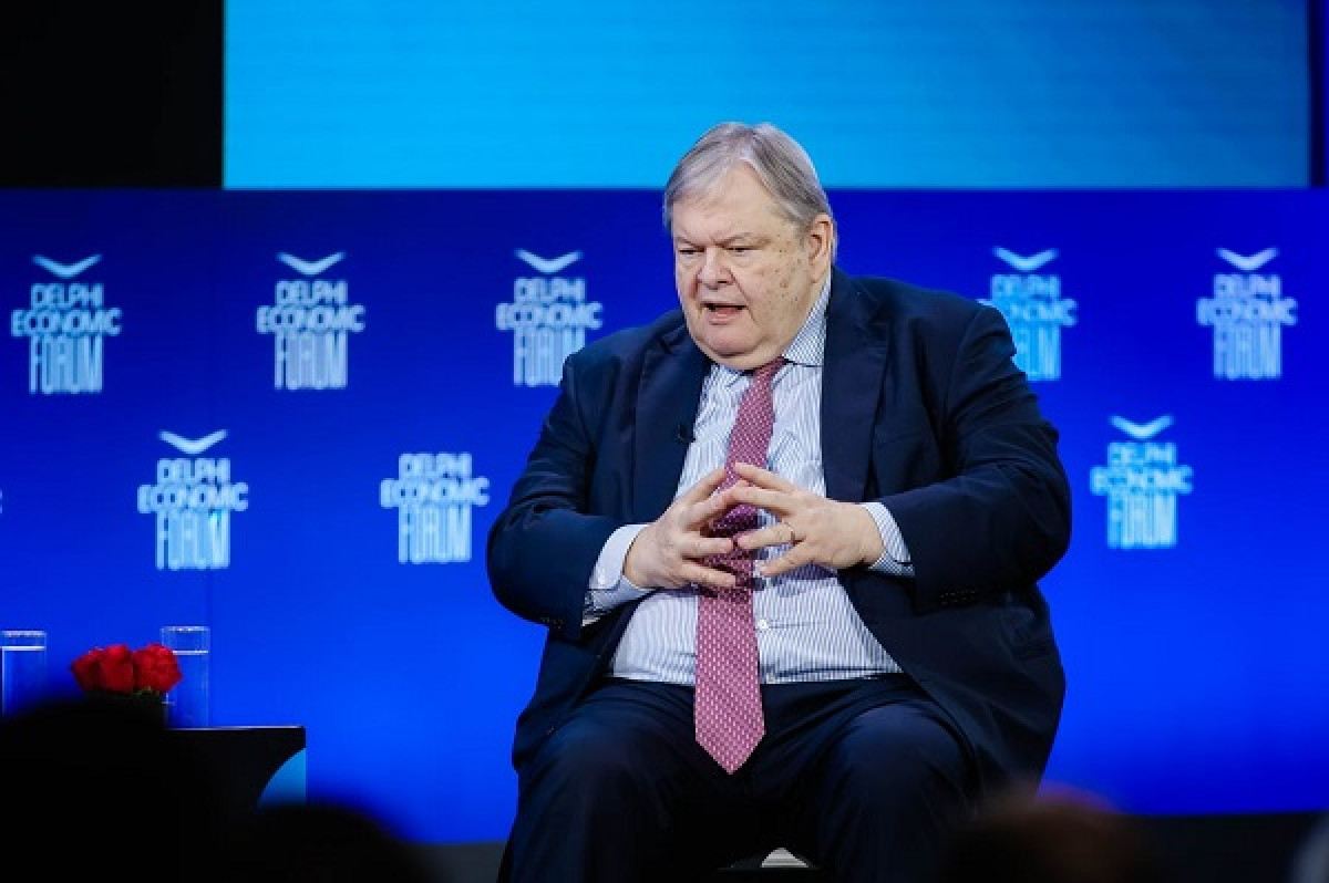 Ευ. Βενιζέλος: Να ανασκάψουμε το Σύνταγμα πριν το αλλάξουμε