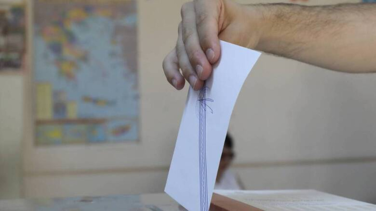 Δημοσκόπηση Metron Analysis: Στο 6,9% η διαφορά ΝΔ με ΣΥΡΙΖΑ