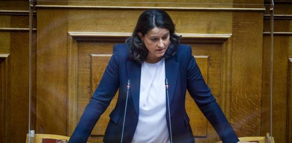 Αγωγή Κεραμέως στην ΑΔΕΔΥ για την απεργία στα σχολεία