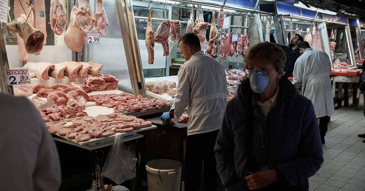 Πασχαλινό τραπέζι: Ο κορονοϊός αλλάζει τις επιλογές των καταναλωτών