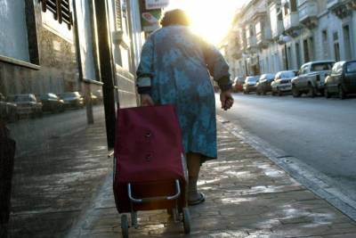 ΕΕ: Εκατό εκατομμύρια άτομα αντιμετωπίζουν τον κίνδυνο της φτώχειας!