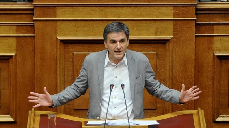 Τσακαλώτος: Aν είμαστε εκτός στόχων θα πρέπει να πάρουμε μέτρα