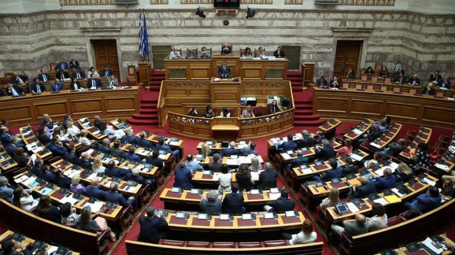 Νομοσχέδιο για Brexit: Στη Βουλή τροπολογία για την επιχειρηματική βίζα